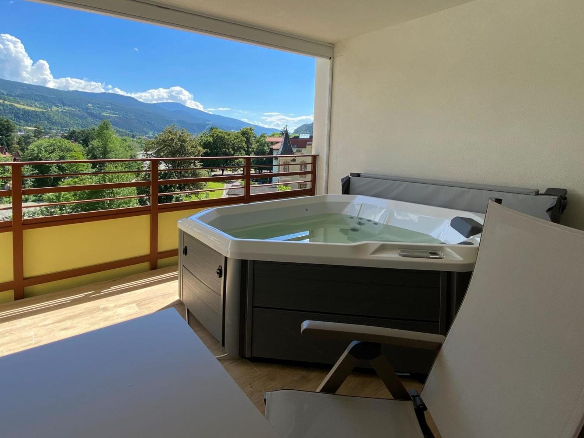 Dominik Alpine City Wellness Hotel - Adults Only Bressanone Dış mekan fotoğraf